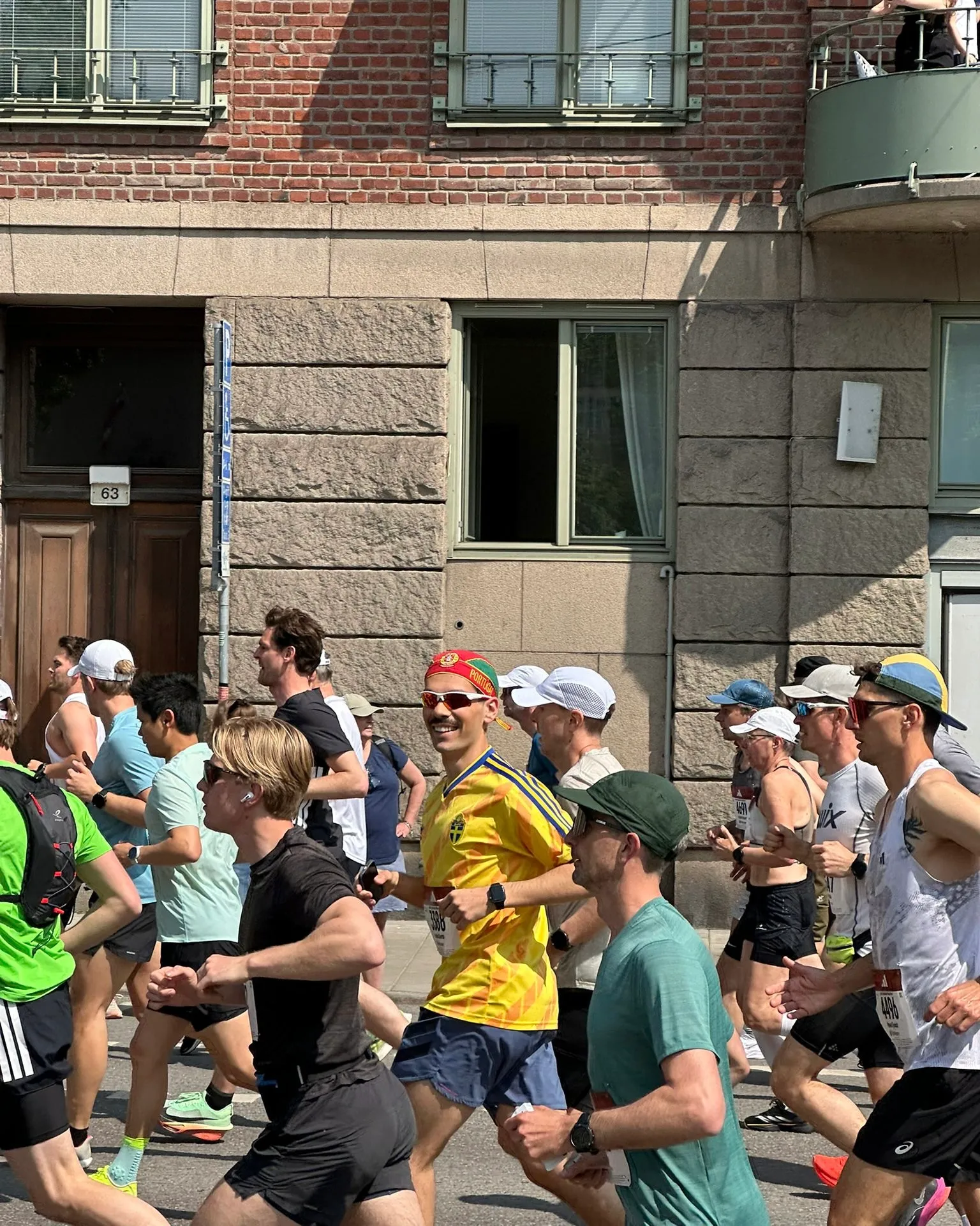 Leandro running a marathon